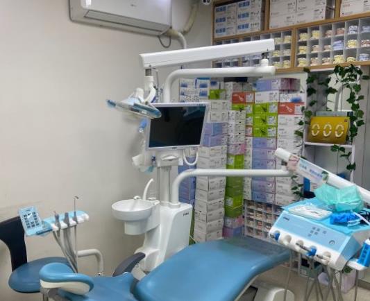 宁波路加口腔诊所治疗室