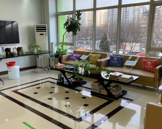 北京惠爱口腔门诊部休息区