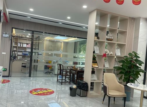 广西河池卓凡口腔诊所医院环境