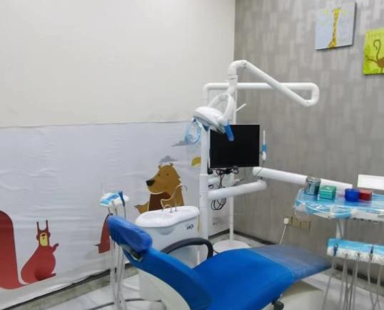成都洁西口腔诊所治疗室