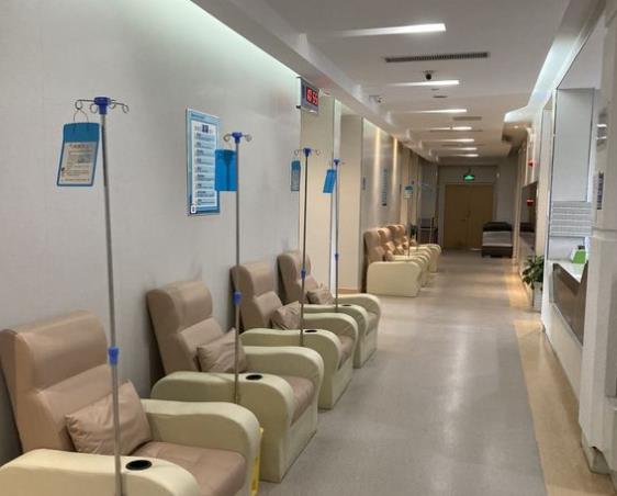 南京康贝佳口腔医院休息区