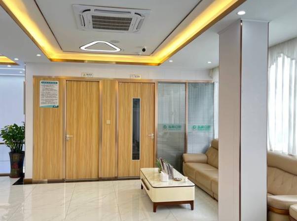 深圳弘和口腔门诊部休息区