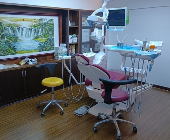 韶关牙乐康口腔(新华南分店)治疗室