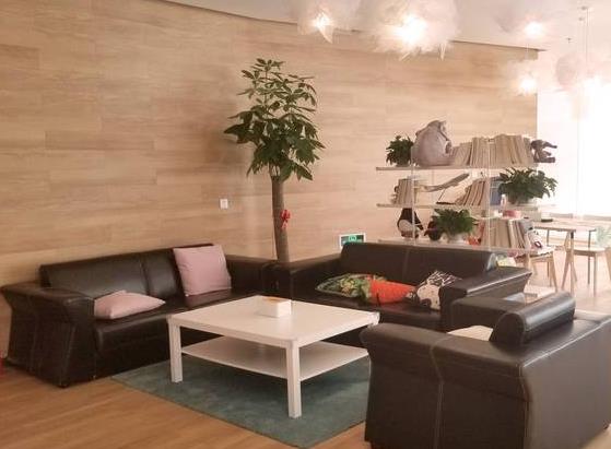 北京瑞蕾宜辰口腔门诊部休息区