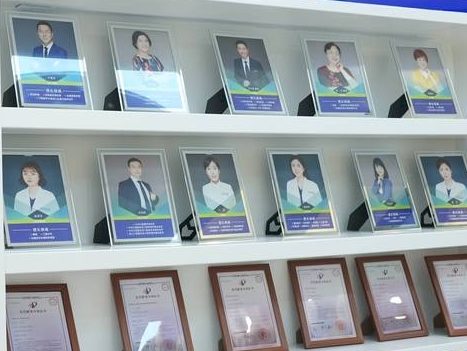 贵阳康泰华怡口腔门诊医生团队
