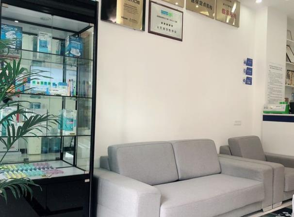昆明先行口腔诊所有限公司盘龙东庄路店休息区