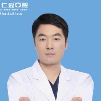 李相伟 李相伟