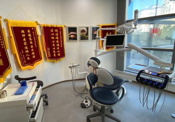 上海维乐口腔门诊部(德光门诊徐家汇店)治疗室