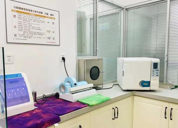 天津亚美口腔门诊部医院仪器