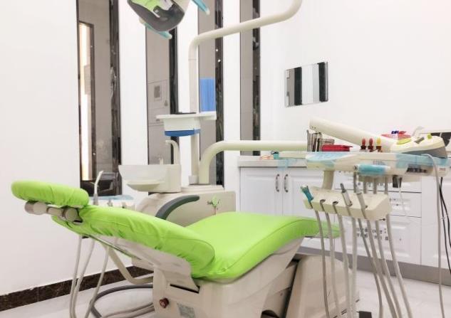 北京罗兰口腔诊所治疗室