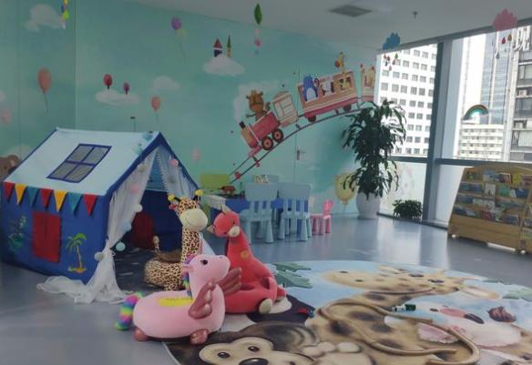 成都极光口腔门诊部（锦江区）儿童游乐区