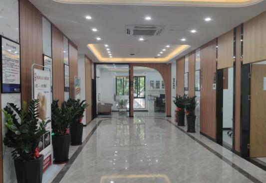 福建福州博美齿科门诊部走廊