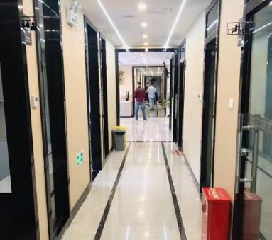 南昌大学抚州医学院附属口腔医学门诊部走廊