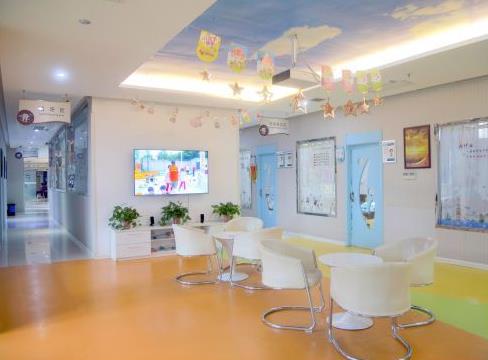 陕西咸阳小白兔口腔门诊部休息区