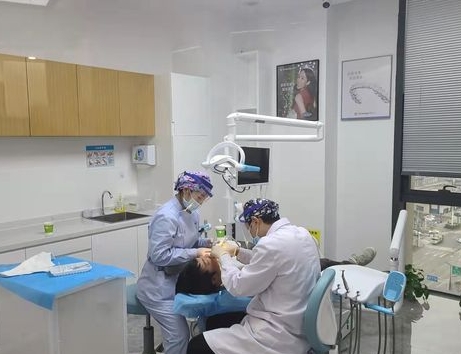 铜仁雅贝尔口腔门诊部治疗室