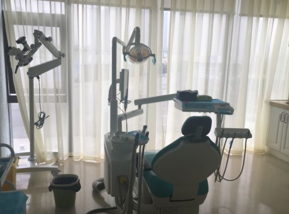 成都精致口腔门诊部治疗室