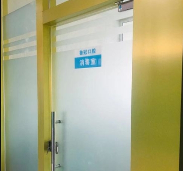 聊城鲁冠口腔医院消毒室