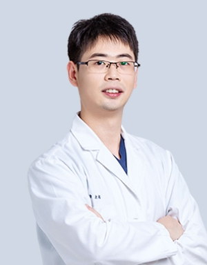 章振华 章振华