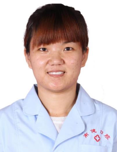 吕彩华 吕彩华