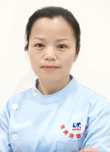 范美金 范美金