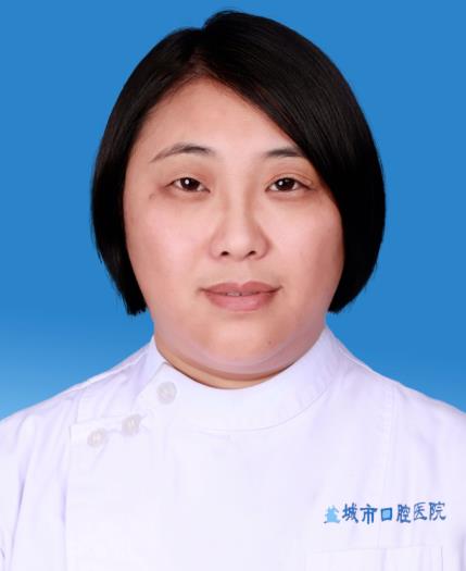 严存梅 严存梅