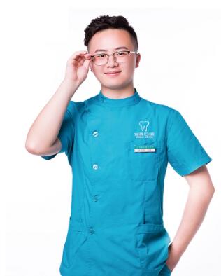 汪健 汪健