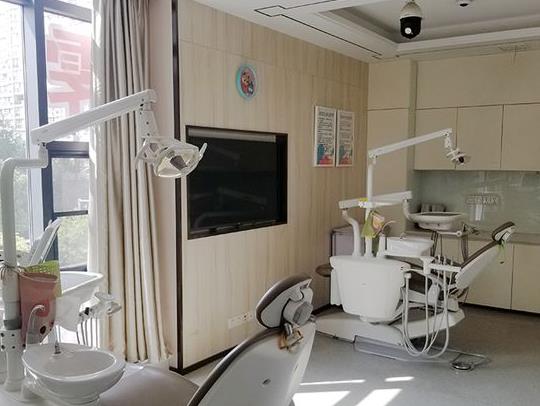 武汉霁洁口腔门诊部治疗室