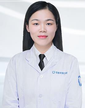 程莉莉 程莉莉