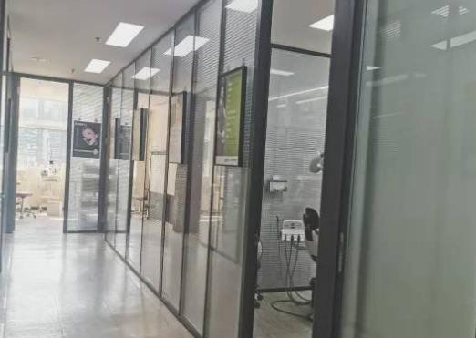 深圳松鼠悦上口腔门诊部医院环境