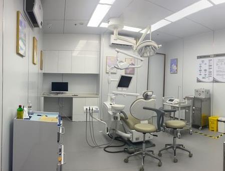 深圳瑞博口腔门诊部治疗室