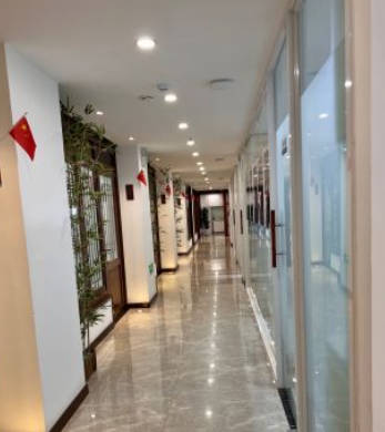 青岛维乐口腔(奥帆店)走廊
