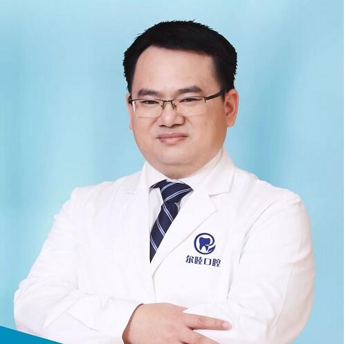 肖步挺 肖步挺