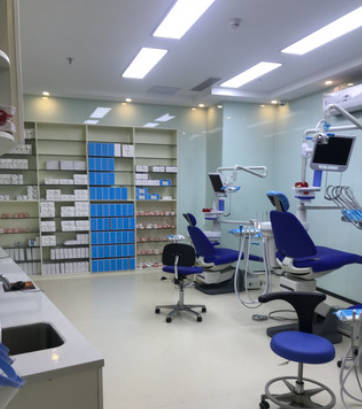 深圳弘和口腔(罗湖田心店)诊疗室