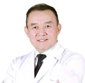 石坚 石坚