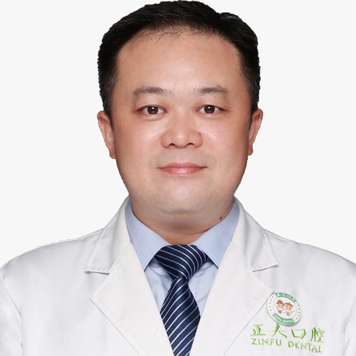 熊巍 熊巍