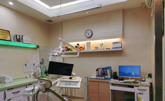 深圳正夫口腔(梅林店)诊疗室