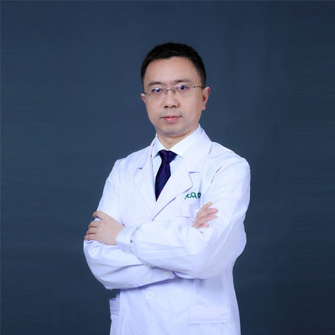 程鸿 程鸿