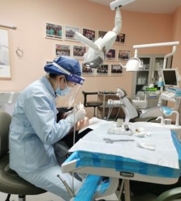 武汉大众口腔(江腾广场门诊)诊疗室