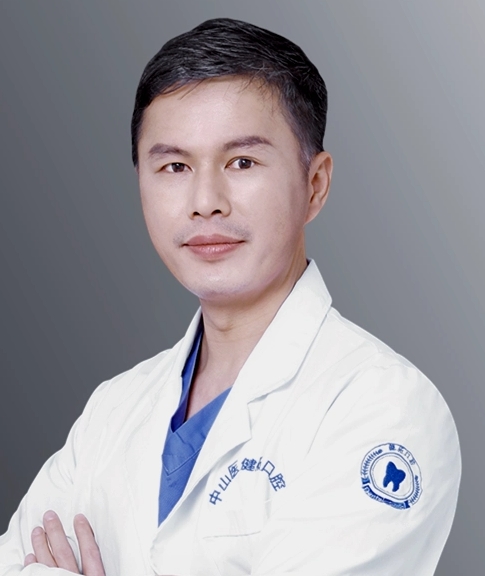黄振东