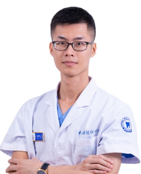 王报博 王报博