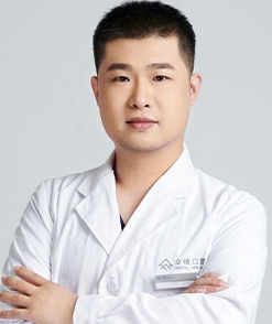 李连佳