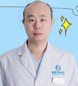 董世文 董世文