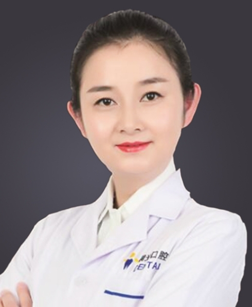 赵岩