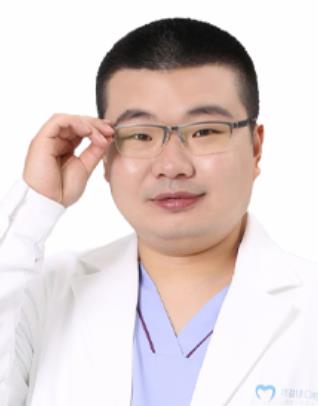 王钊