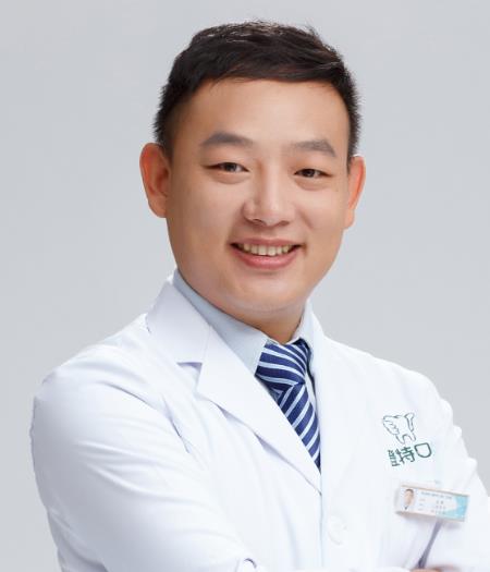 张雷