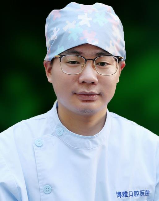 王唯 王唯