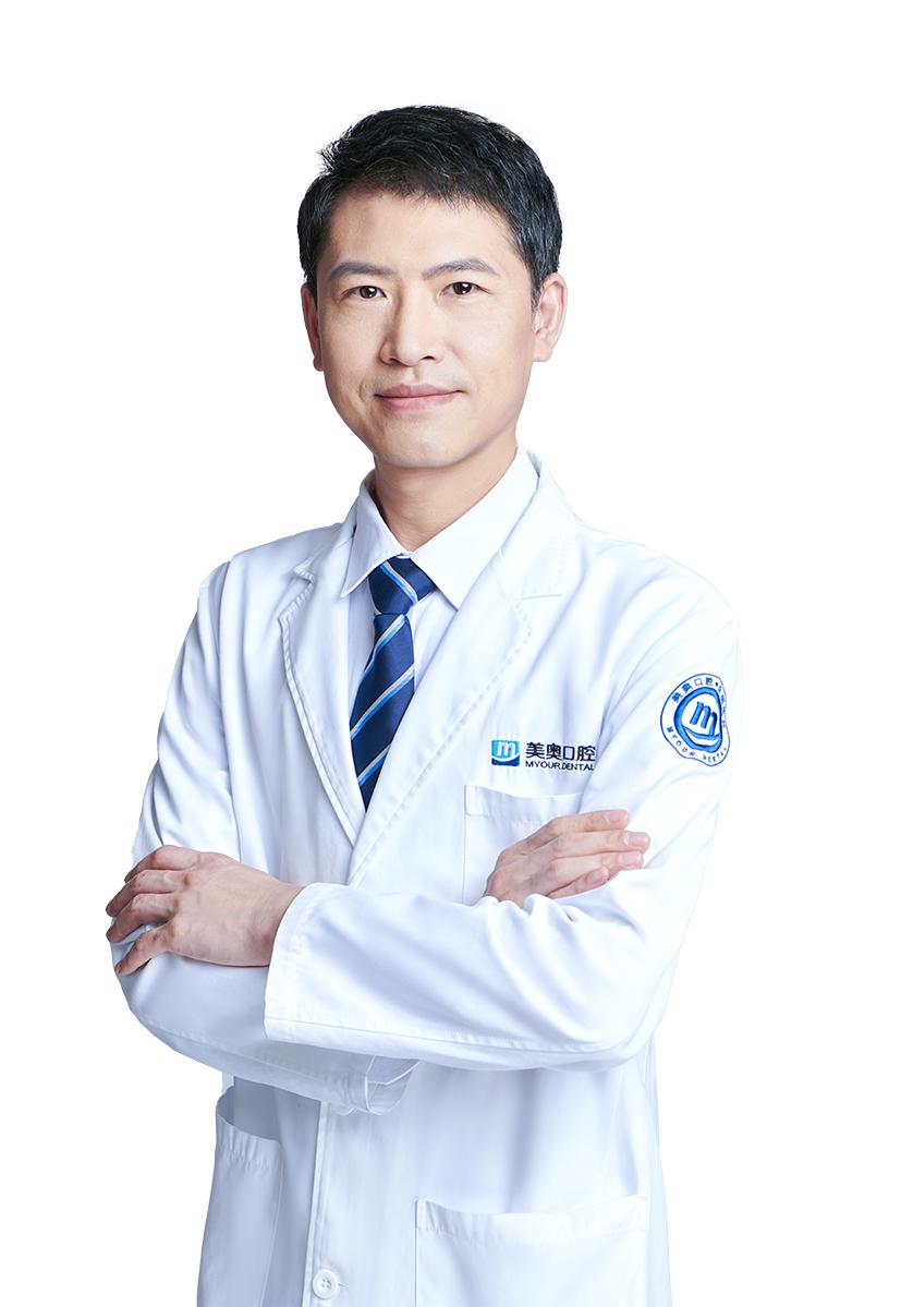 王强