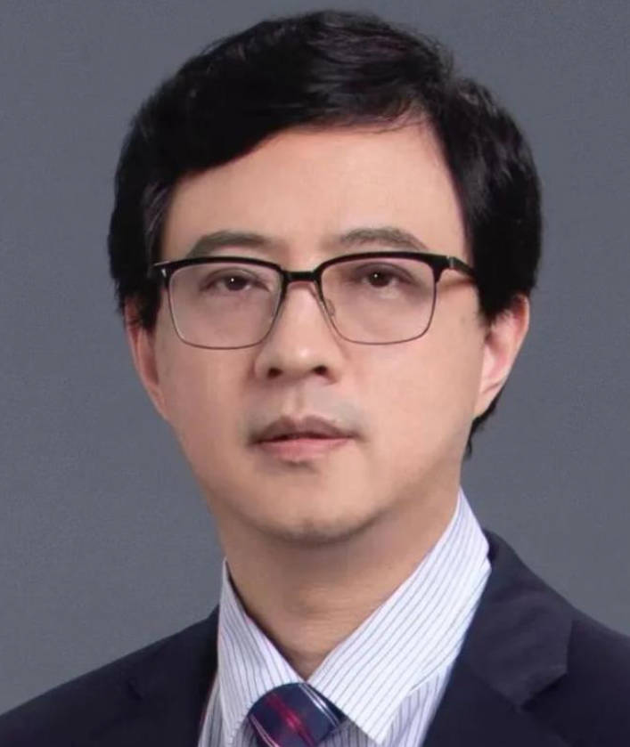 卢卫华