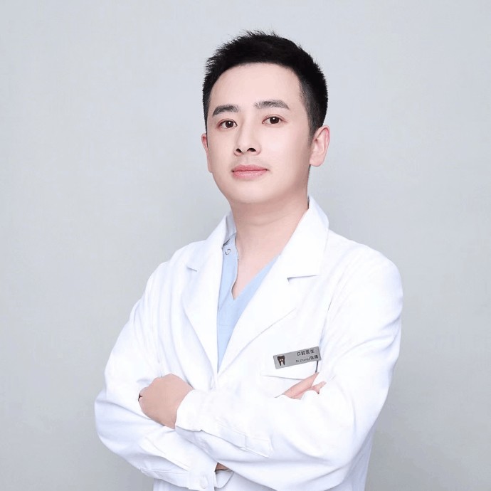 张腾 张腾
