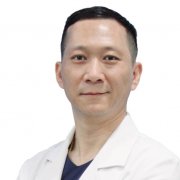 康坚医生矫正种植技术怎么样-个人资料-上海正睿齿科嘉一口腔
